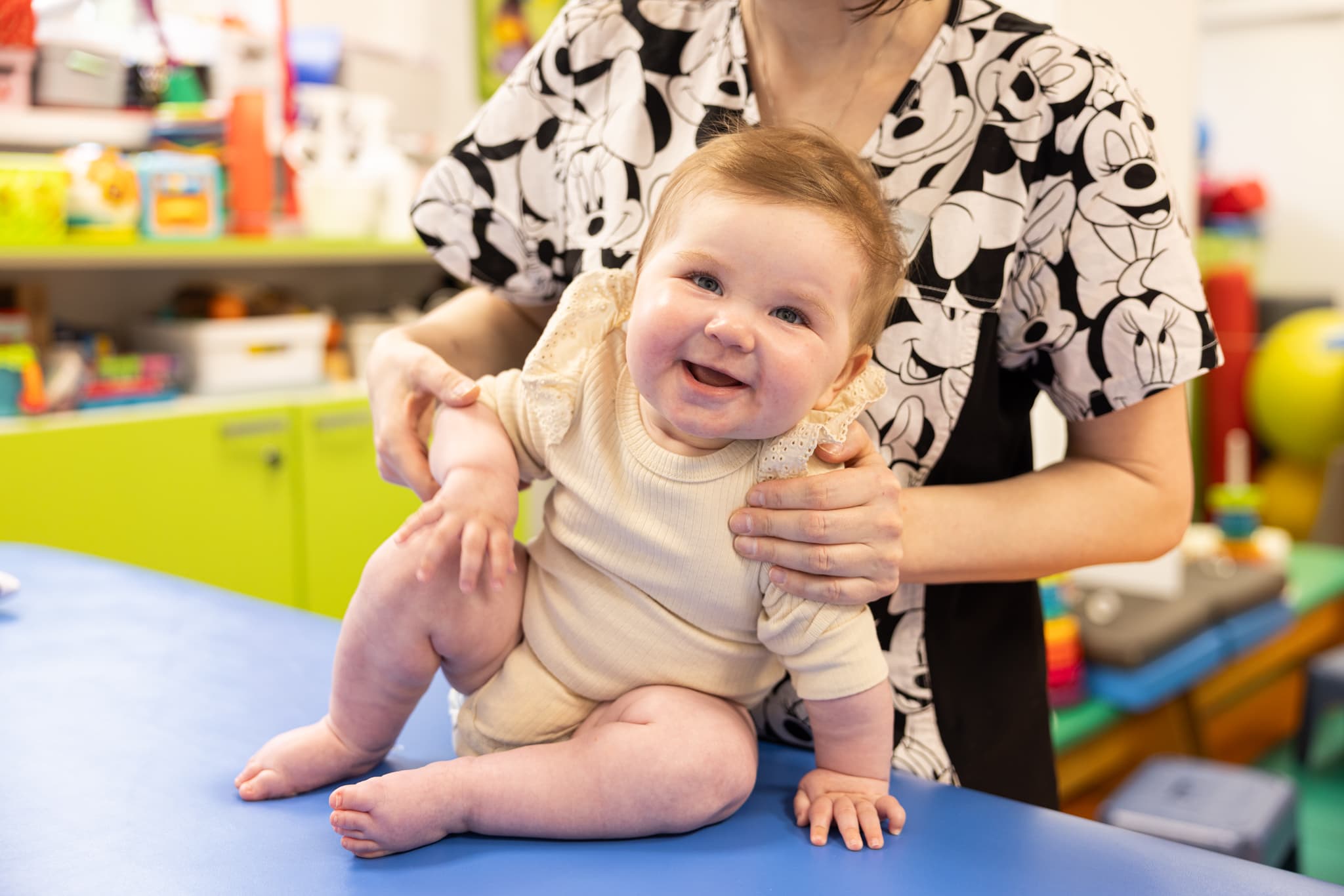 Fizjoterapia niemowląt Olinek Warszawa — zdjęcie z gabinetu G